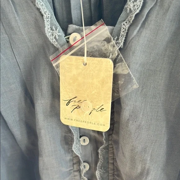 Free People NWT Women's baby doll blouse - Size L - Picture 3 of 5